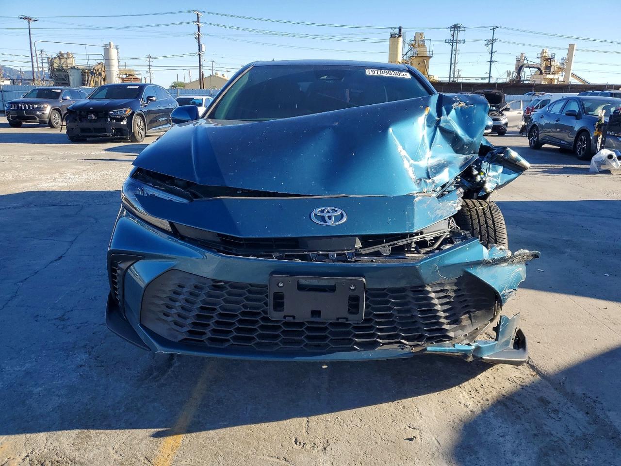 2025 TOYOTA CAMRY XSE photo 5