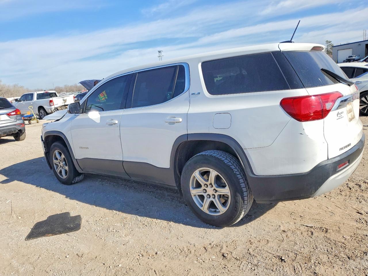 2019 GMC ACADIA SLE photo 2