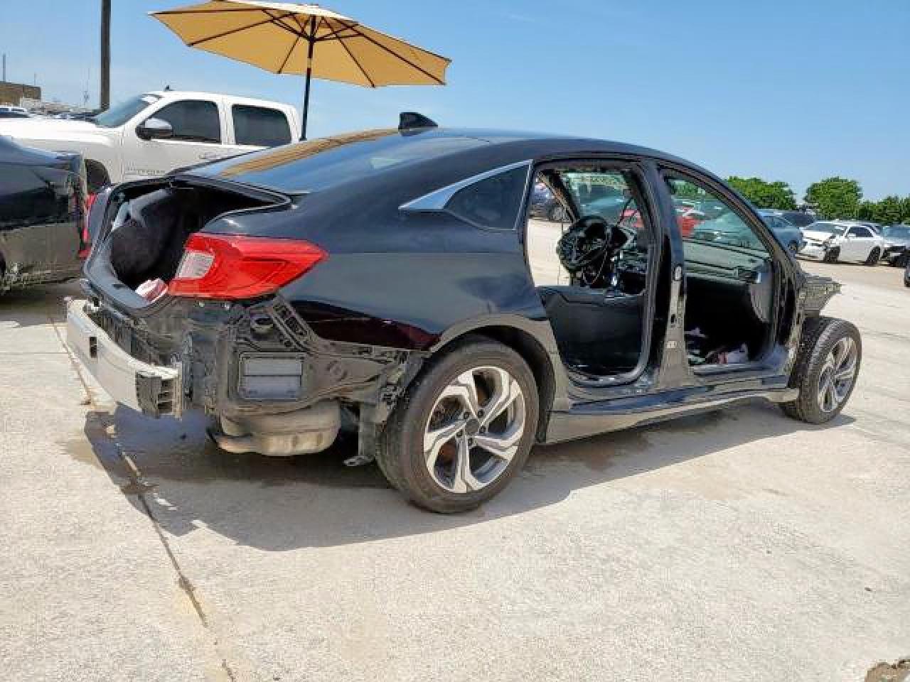 2018 HONDA ACCORD SPORT photo 3