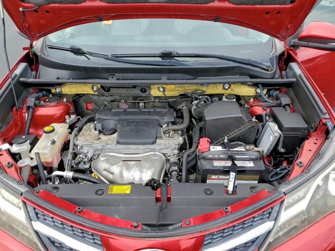 2013 TOYOTA RAV4 XLE photo 23