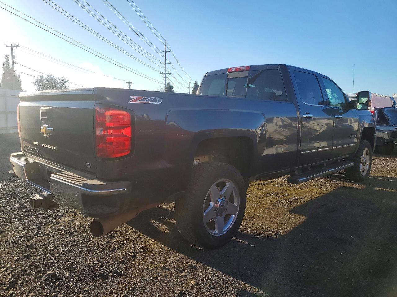 2015 CHEVROLET SILVERADO K3500 LTZ photo 3