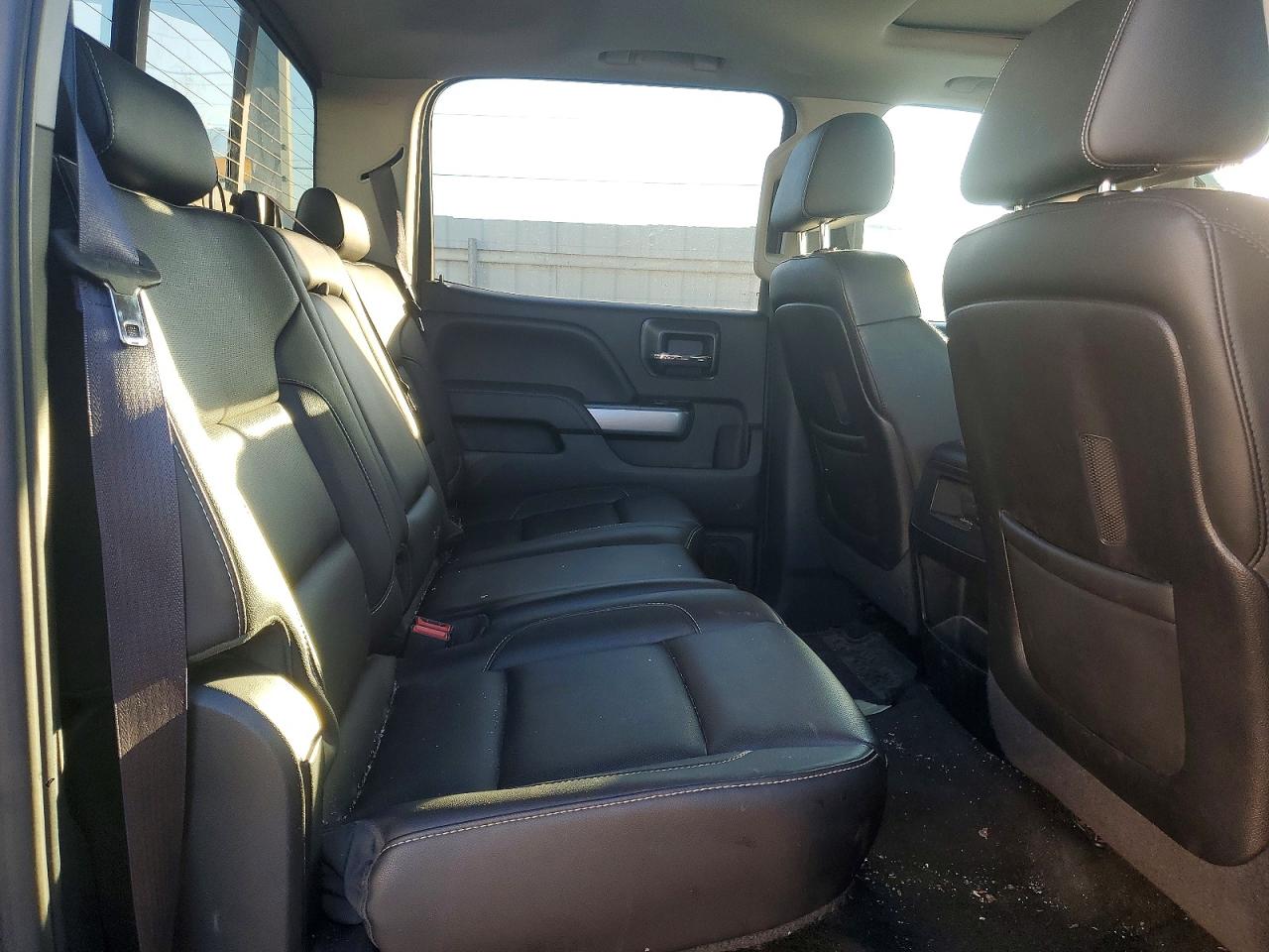 2015 CHEVROLET SILVERADO K3500 LTZ photo 10