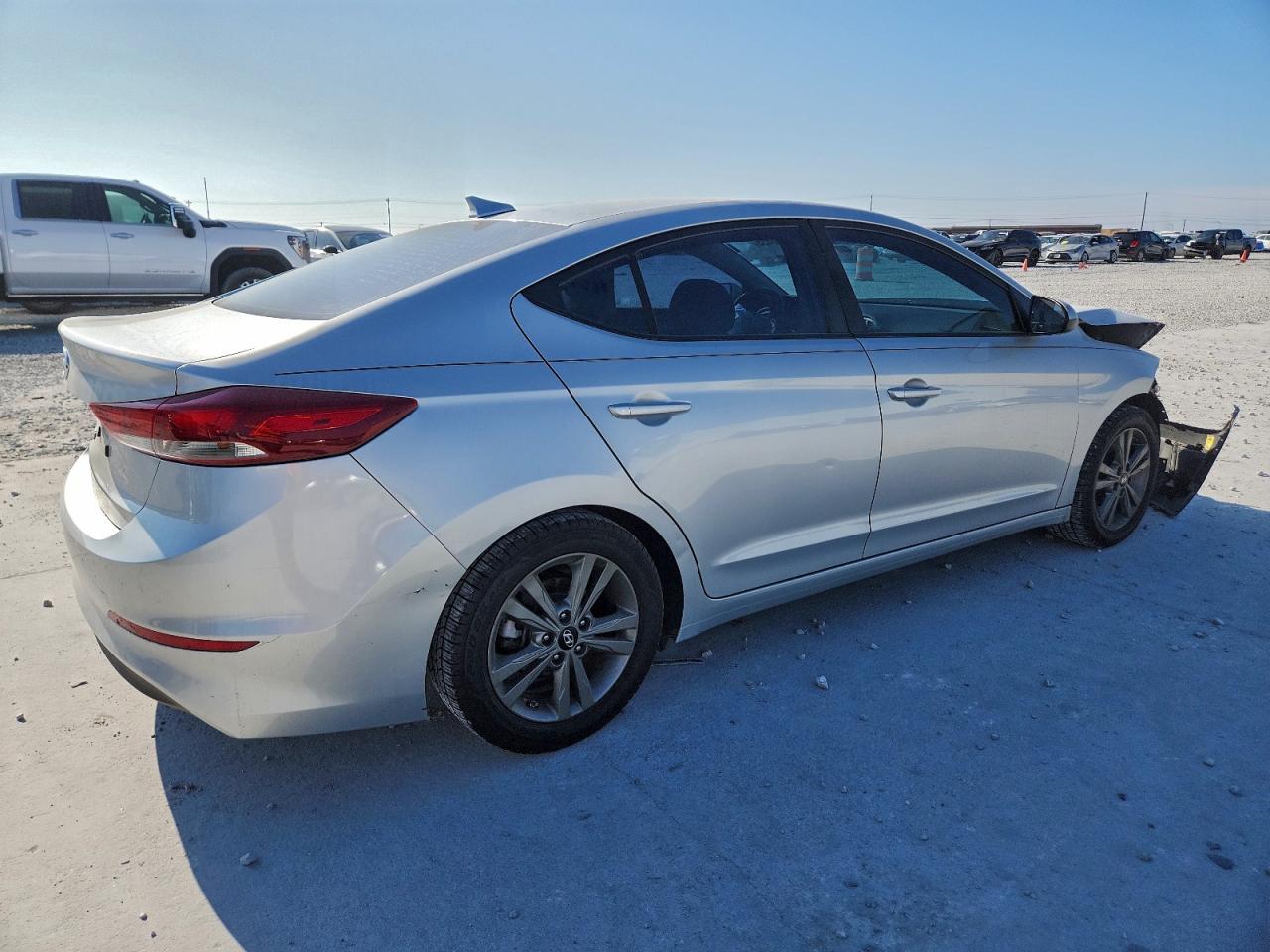 2018 HYUNDAI ELANTRA SEL photo 5