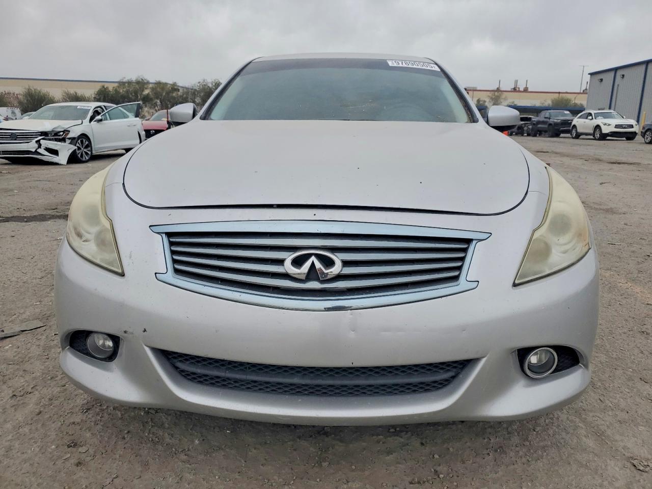 2013 INFINITI G37 photo 5