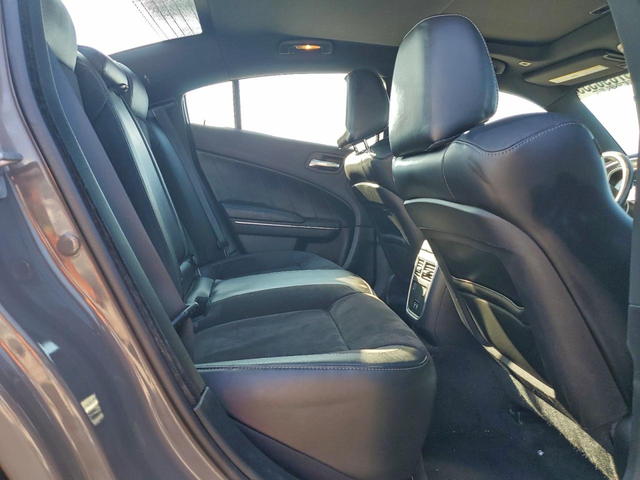 2018 DODGE CHARGER photo 10