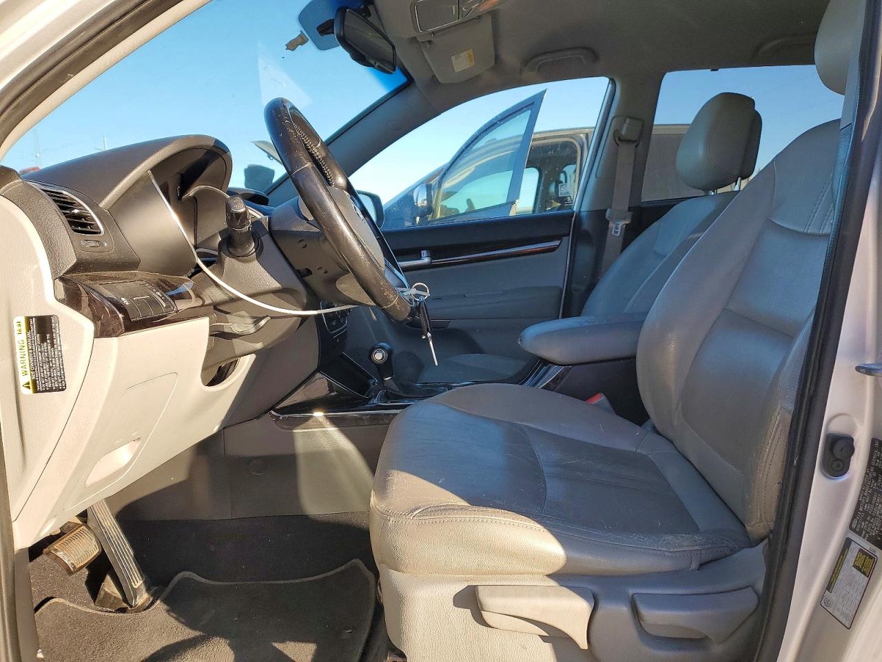 2014 KIA SORENTO LX photo 7