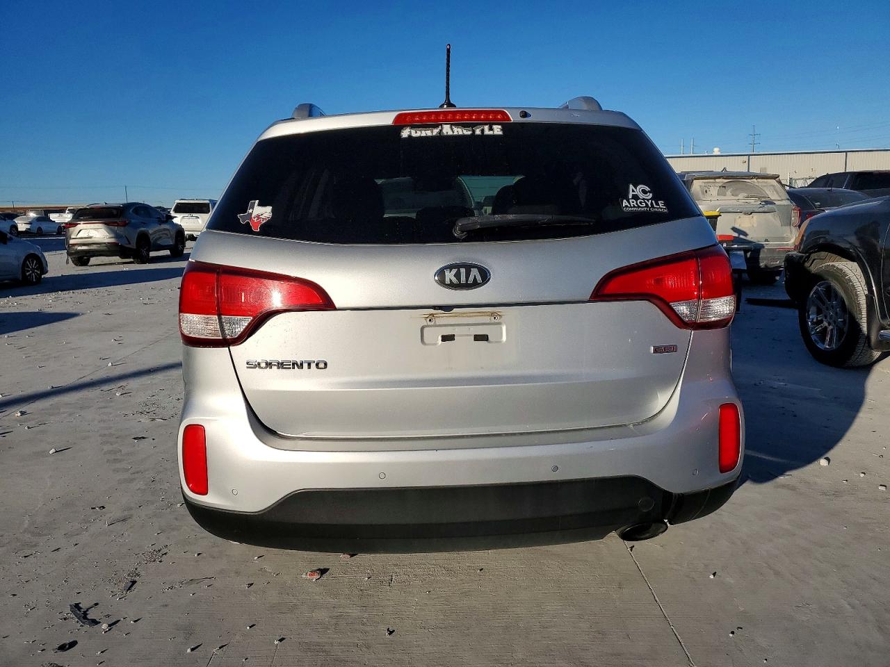 2014 KIA SORENTO LX photo 6