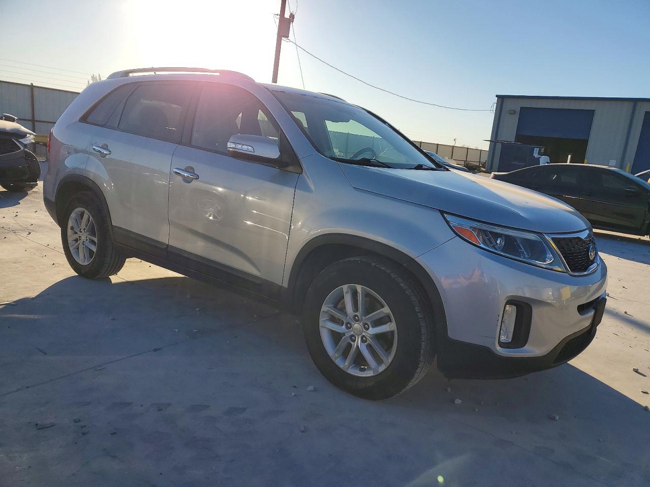 2014 KIA SORENTO LX photo 4