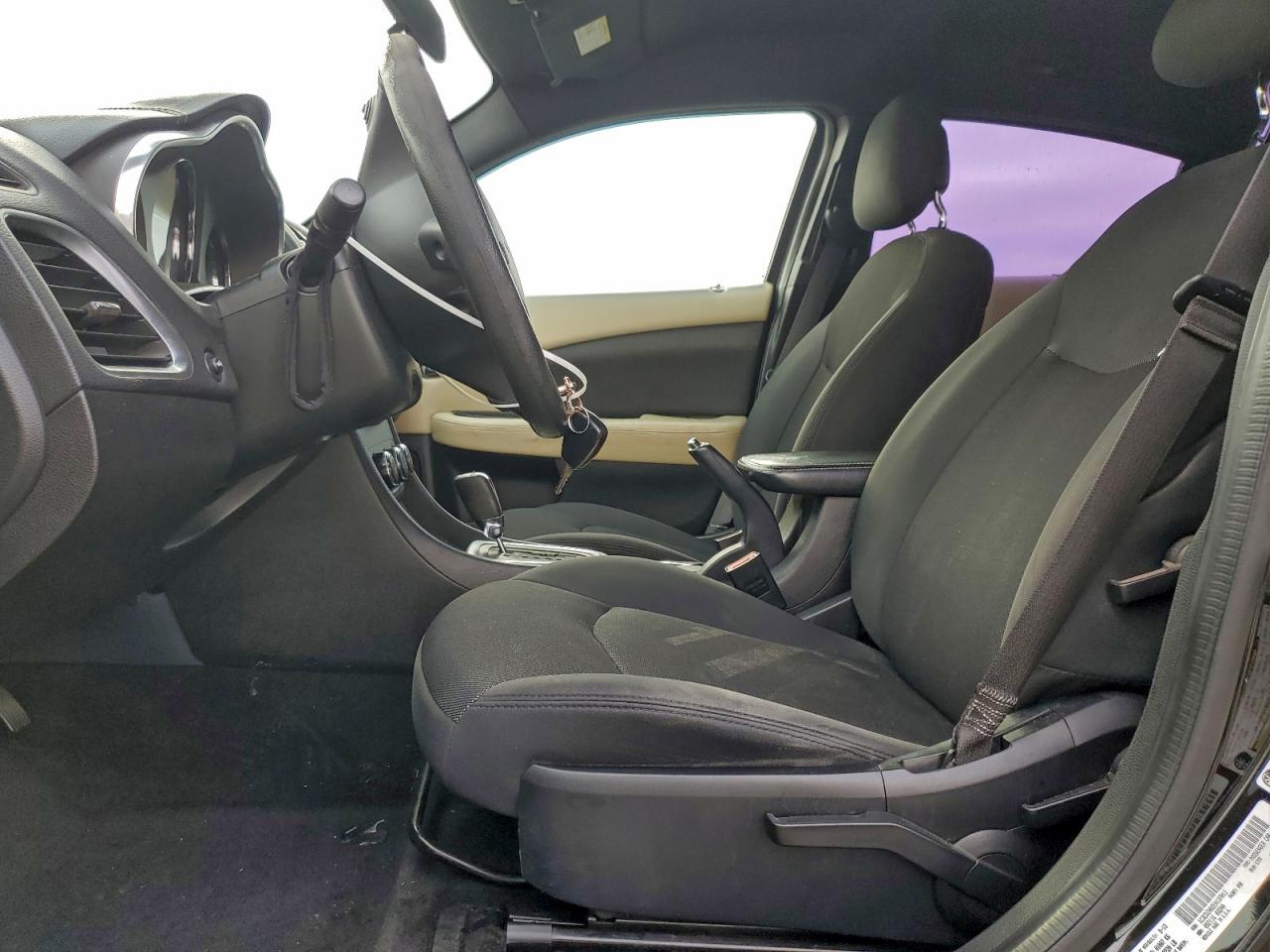 2014 DODGE AVENGER SE photo 13