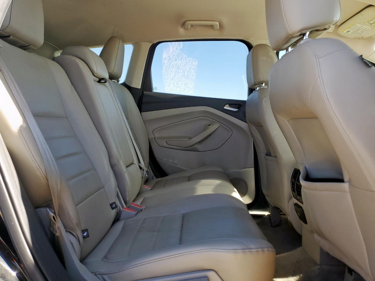 2016 FORD ESCAPE SE photo 11
