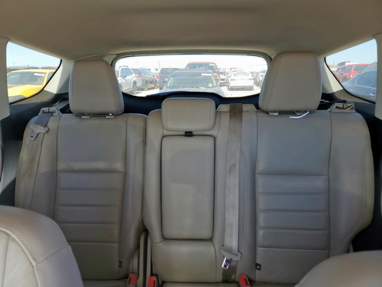 2016 FORD ESCAPE SE photo 10
