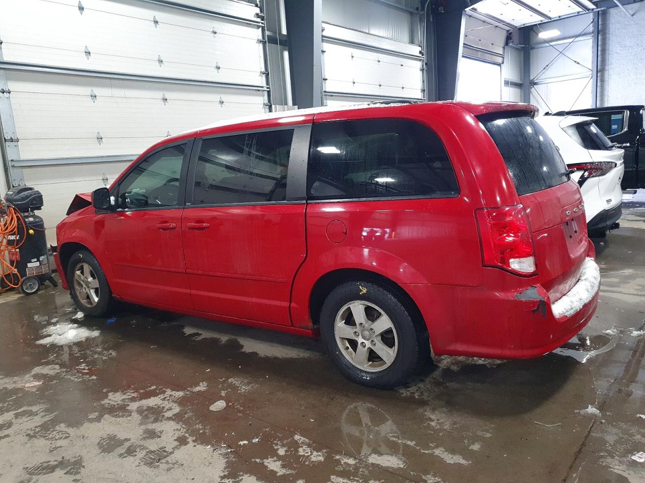 2012 DODGE GRAND CARAVAN SXT photo 2