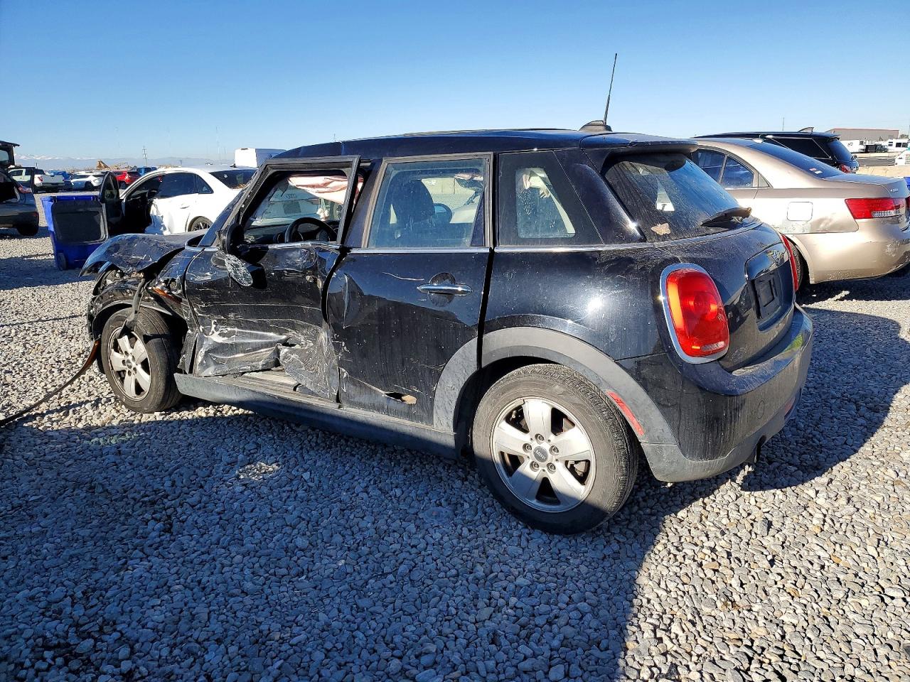 2016 MINI COOPER photo 2
