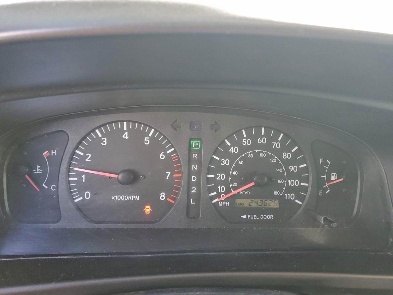 1998 TOYOTA SIENNA LE photo 17