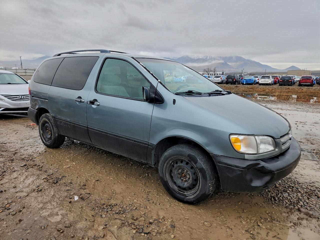 1998 TOYOTA SIENNA LE photo 7