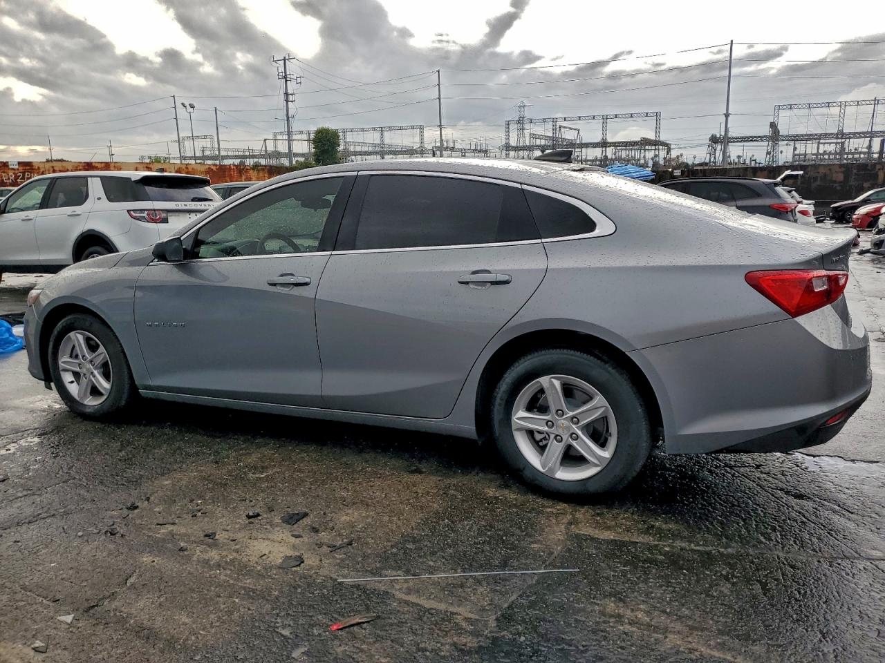 2024 CHEVROLET MALIBU LS photo 3