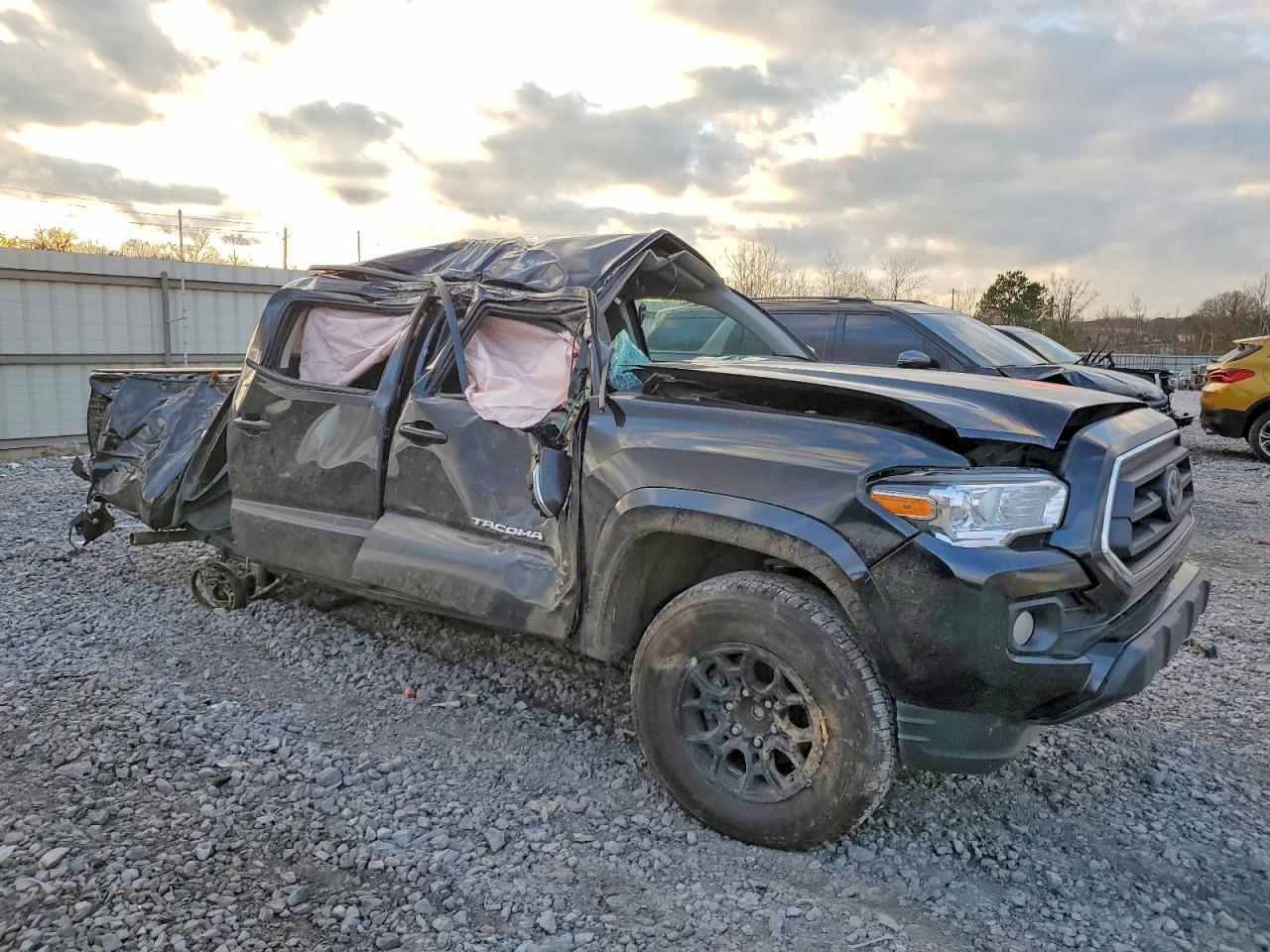 2022 TOYOTA TACOMA DOUBLE CAB photo 4