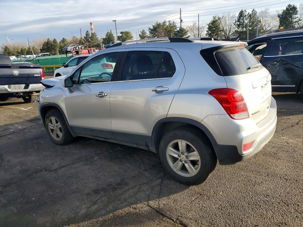 2018 CHEVROLET TRAX 1LT photo 3
