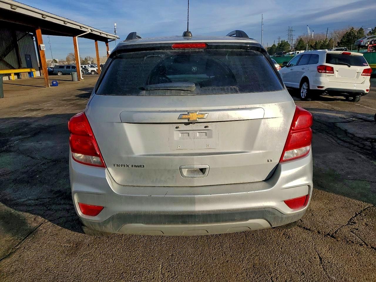 2018 CHEVROLET TRAX 1LT photo 11