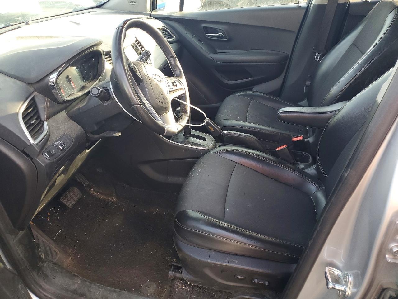 2018 CHEVROLET TRAX 1LT photo 13