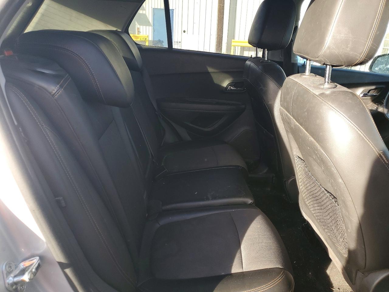 2018 CHEVROLET TRAX 1LT photo 21