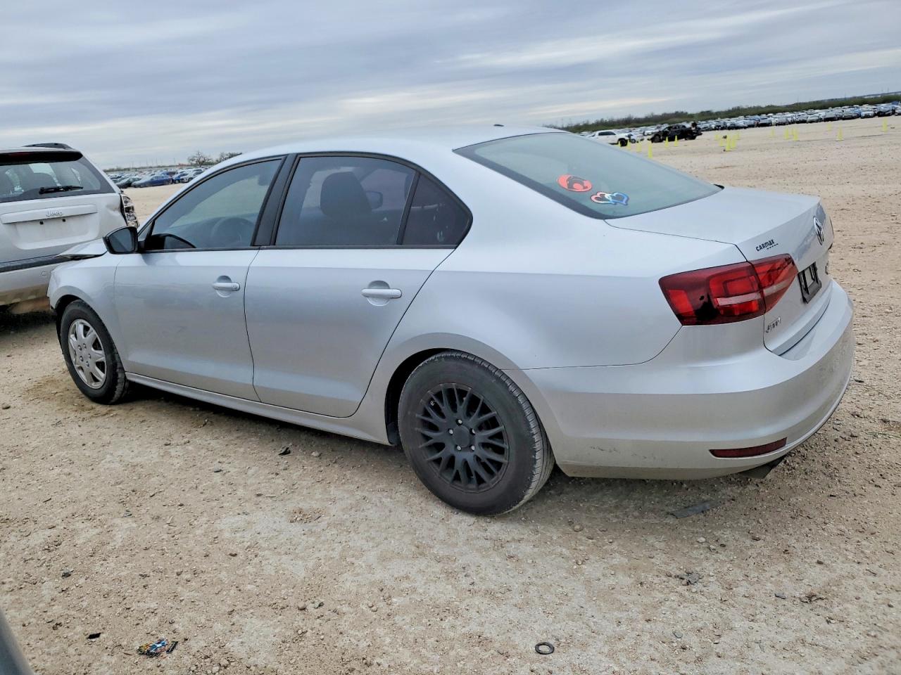 2016 VOLKSWAGEN JETTA S photo 2