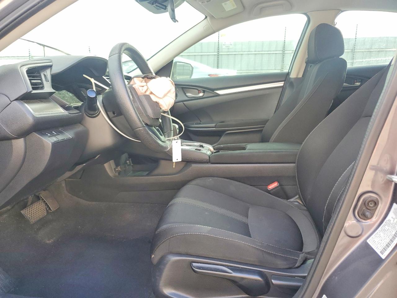 2020 HONDA CIVIC LX photo 25