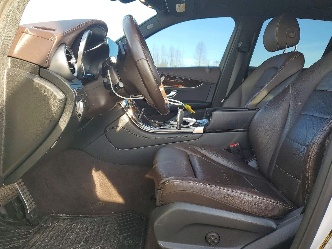 2017 MERCEDES-BENZ GLC 300 4MATIC photo 7