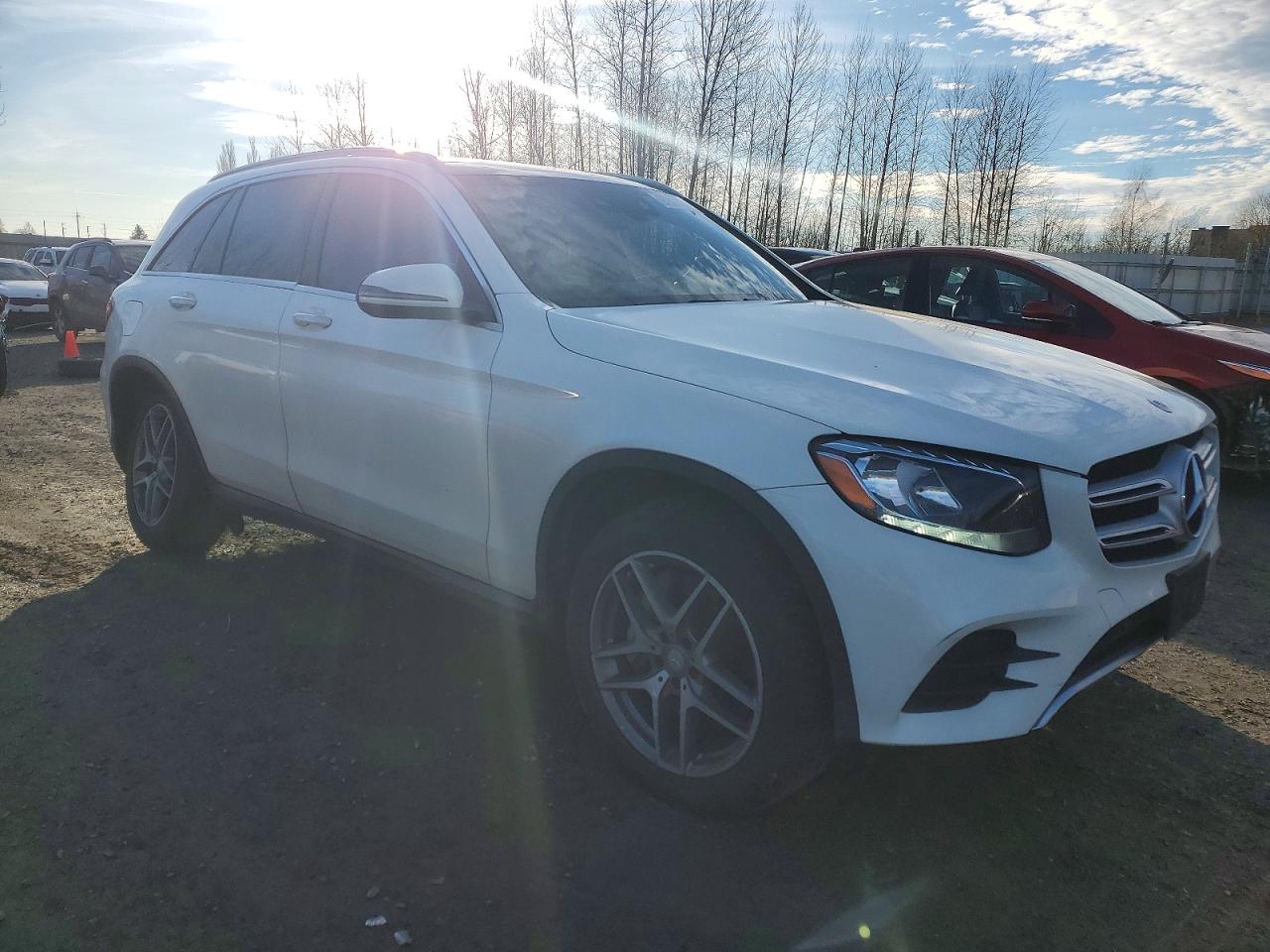 2017 MERCEDES-BENZ GLC 300 4MATIC photo 4