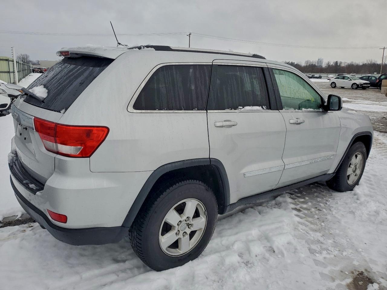 2012 JEEP GRAND CHEROKEE LAREDO photo 3