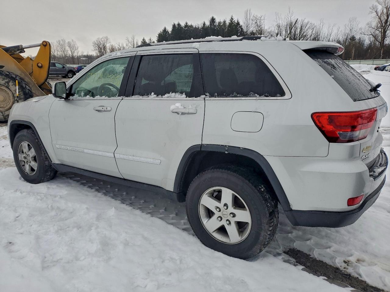 2012 JEEP GRAND CHEROKEE LAREDO photo 2