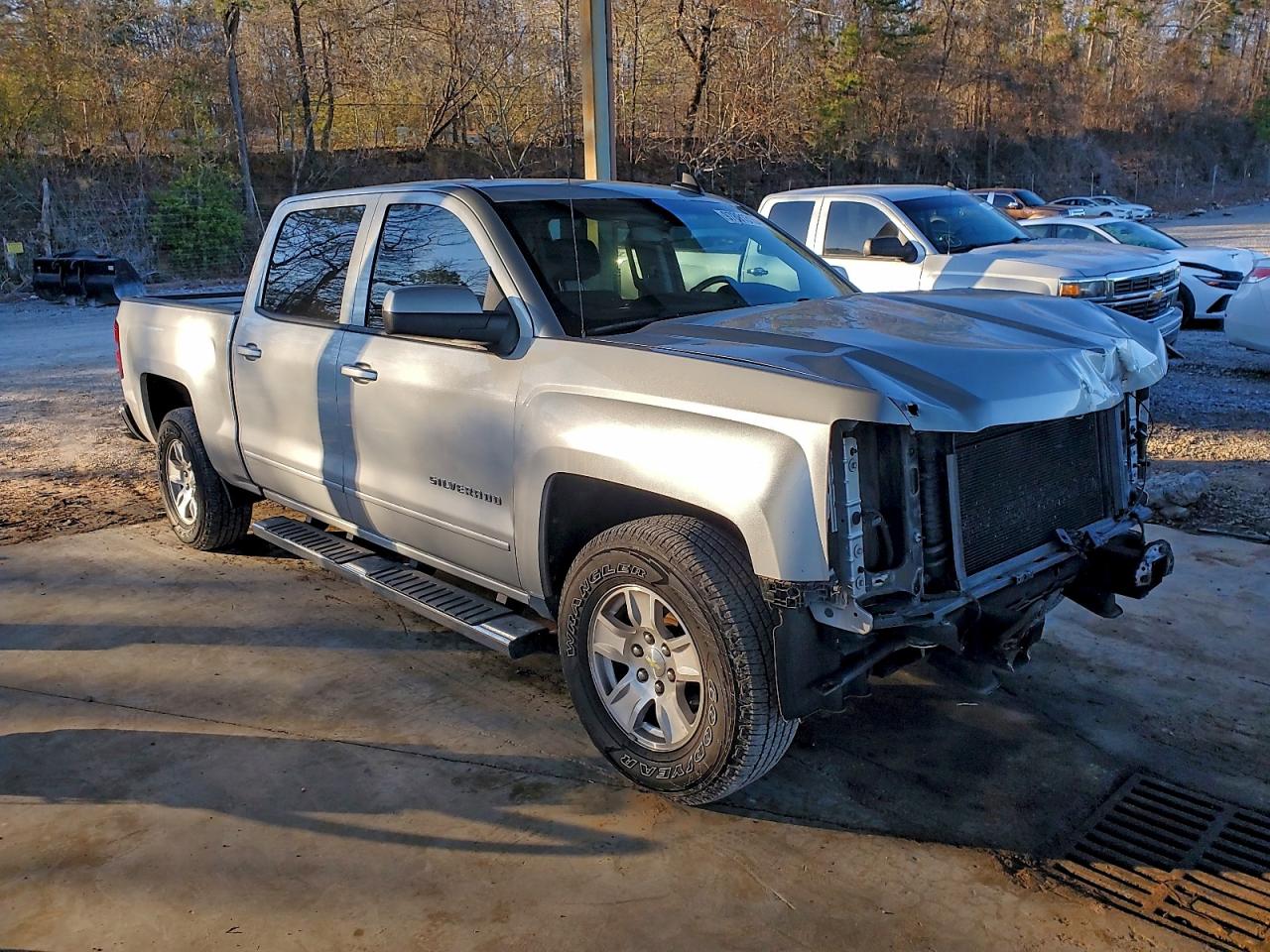2015 CHEVROLET SILVERADO C1500 LT photo 4