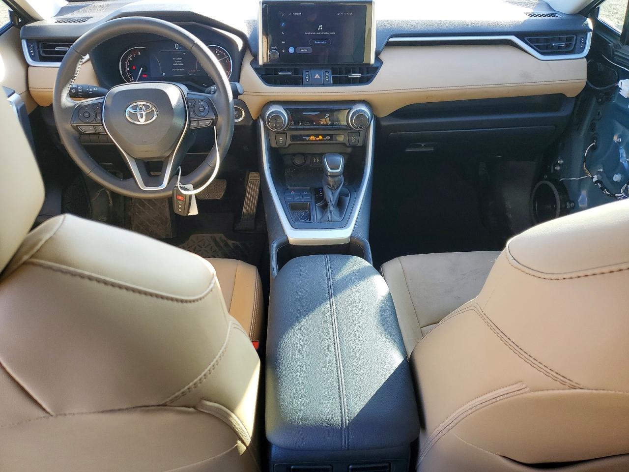 2025 TOYOTA RAV4 XLE PREMIUM photo 15