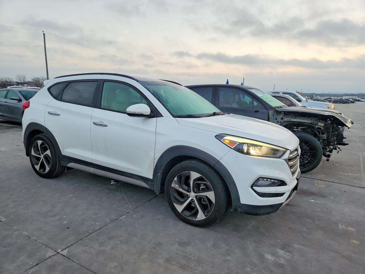 2017 HYUNDAI TUCSON LIMITED photo 4