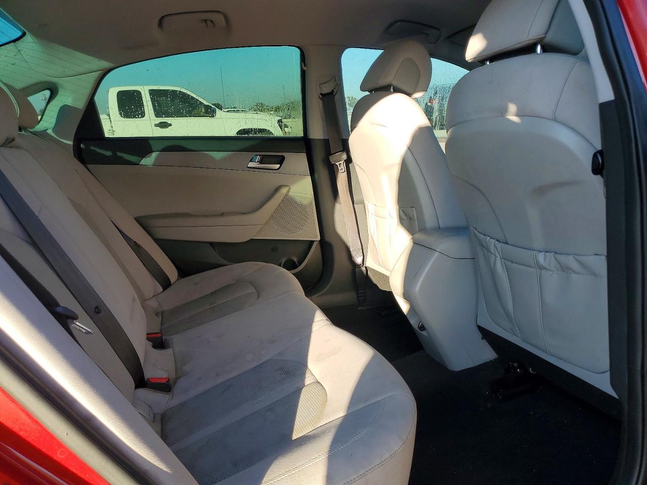 2017 HYUNDAI SONATA SE photo 10