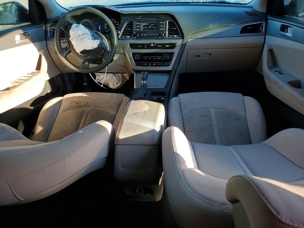 2017 HYUNDAI SONATA SE photo 8