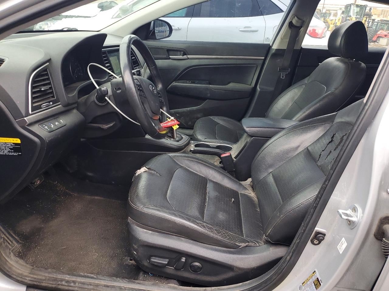 2017 HYUNDAI ELANTRA SE photo 7