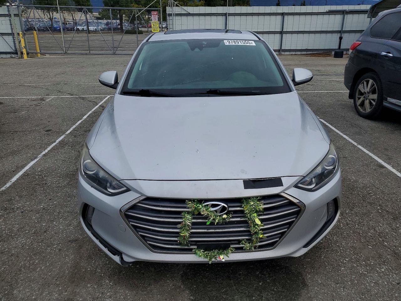 2017 HYUNDAI ELANTRA SE photo 5