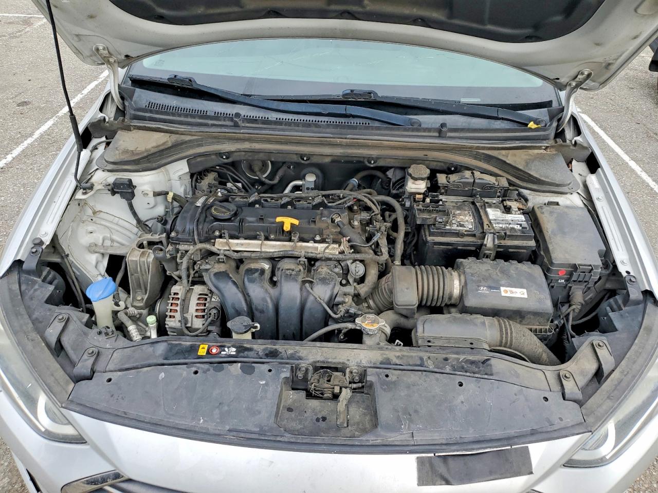 2017 HYUNDAI ELANTRA SE photo 11