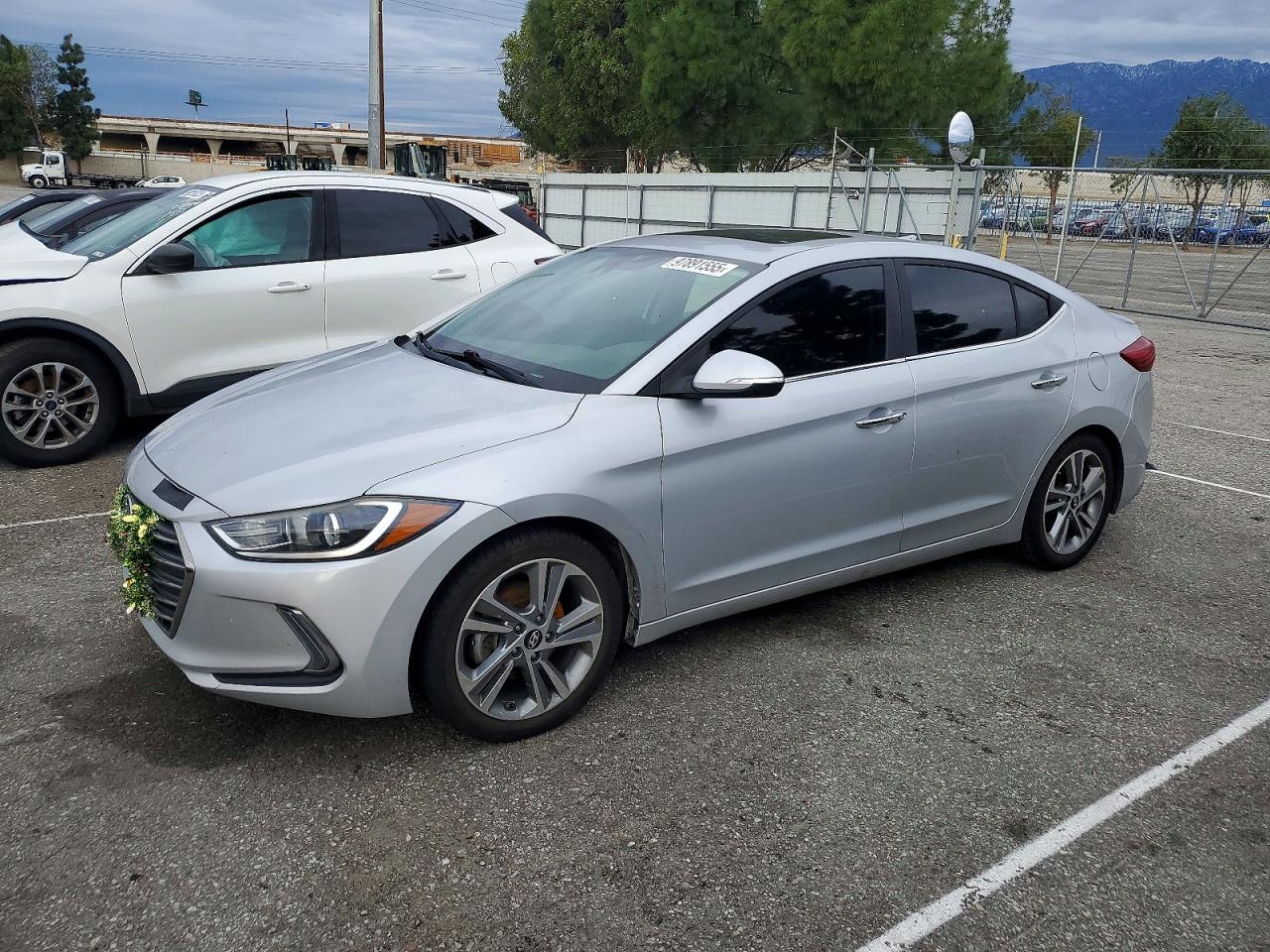 2017 HYUNDAI ELANTRA