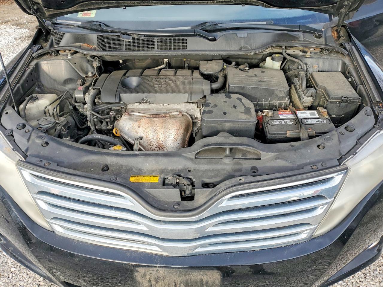 2012 TOYOTA VENZA LE photo 23