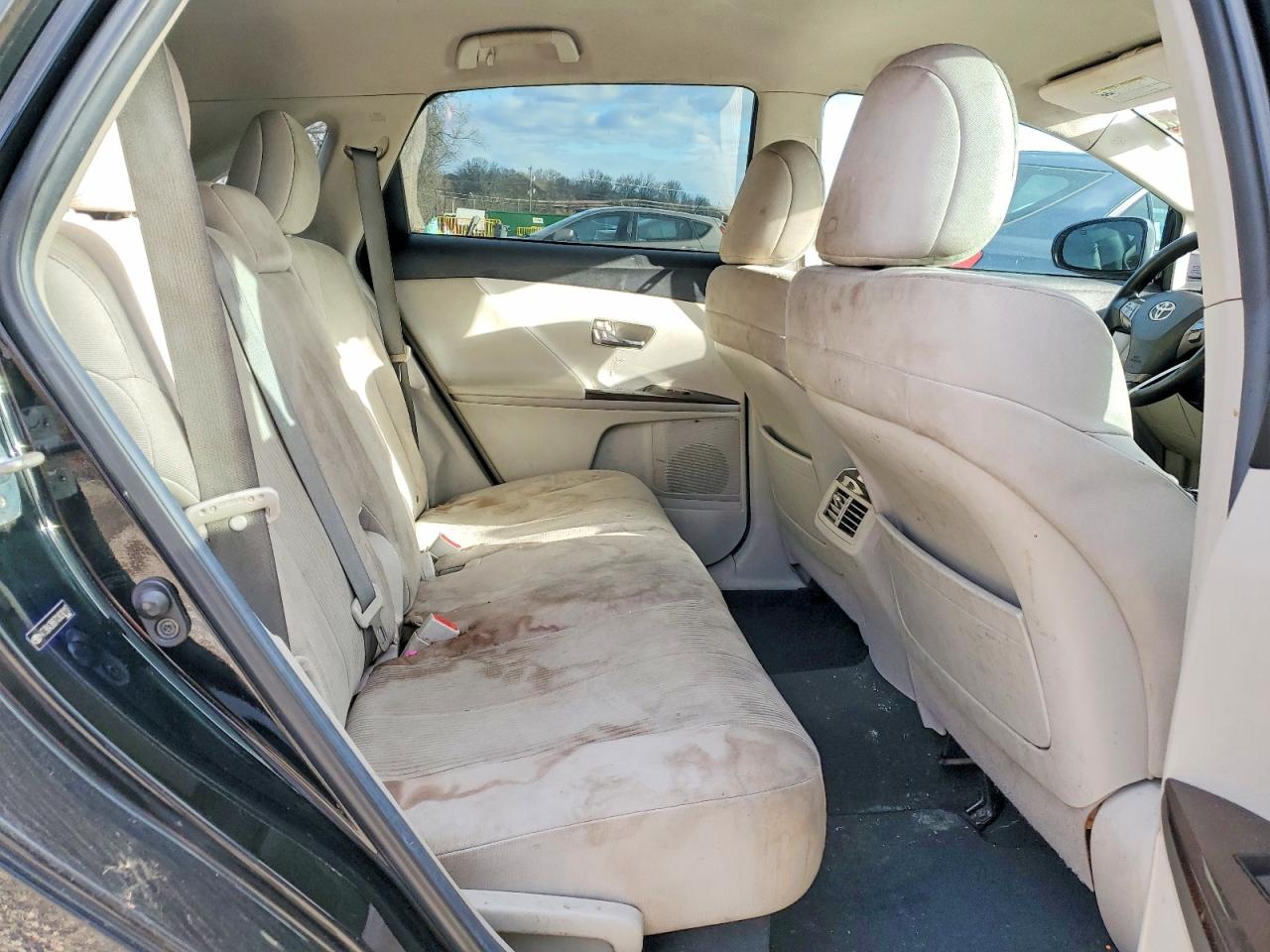 2012 TOYOTA VENZA LE photo 21