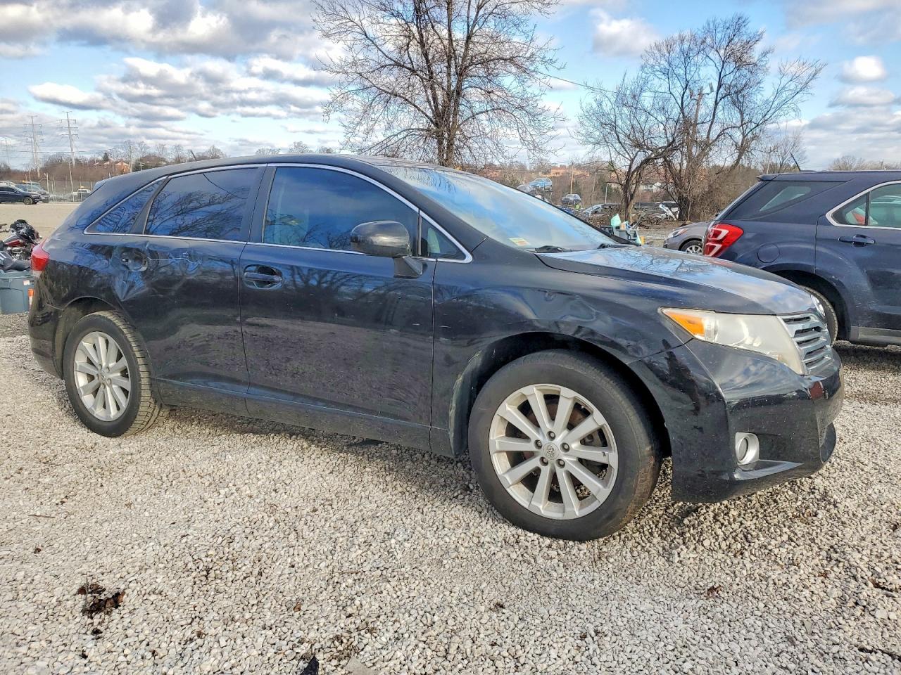 2012 TOYOTA VENZA LE photo 7