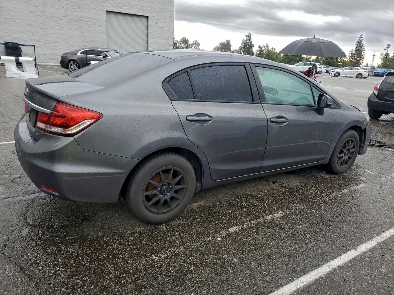 2013 HONDA CIVIC LX photo 5