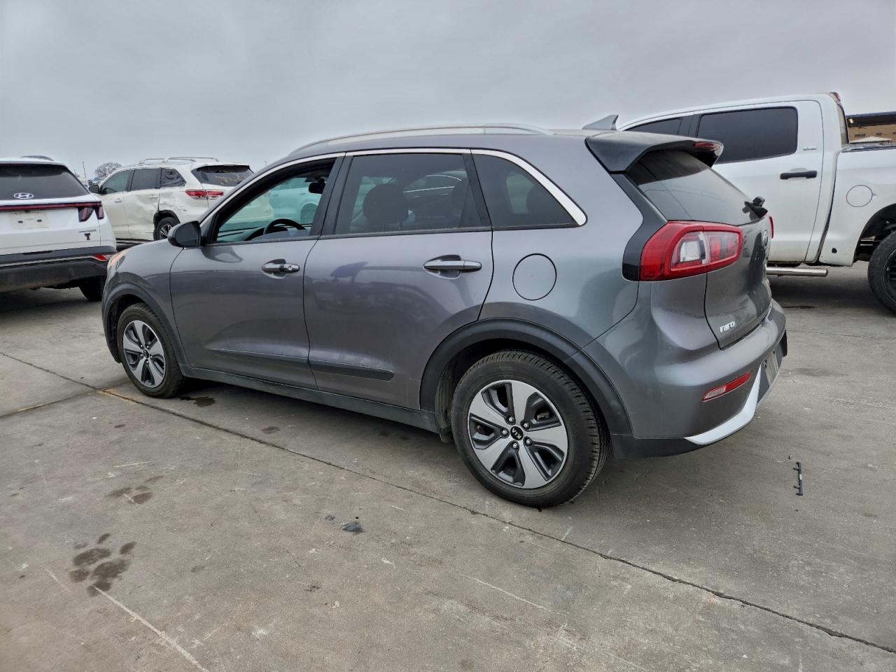 2018 KIA NIRO FE photo 4