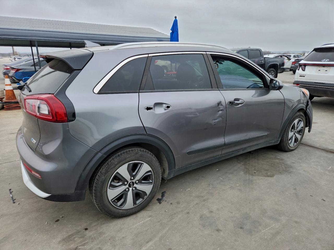 2018 KIA NIRO FE photo 7