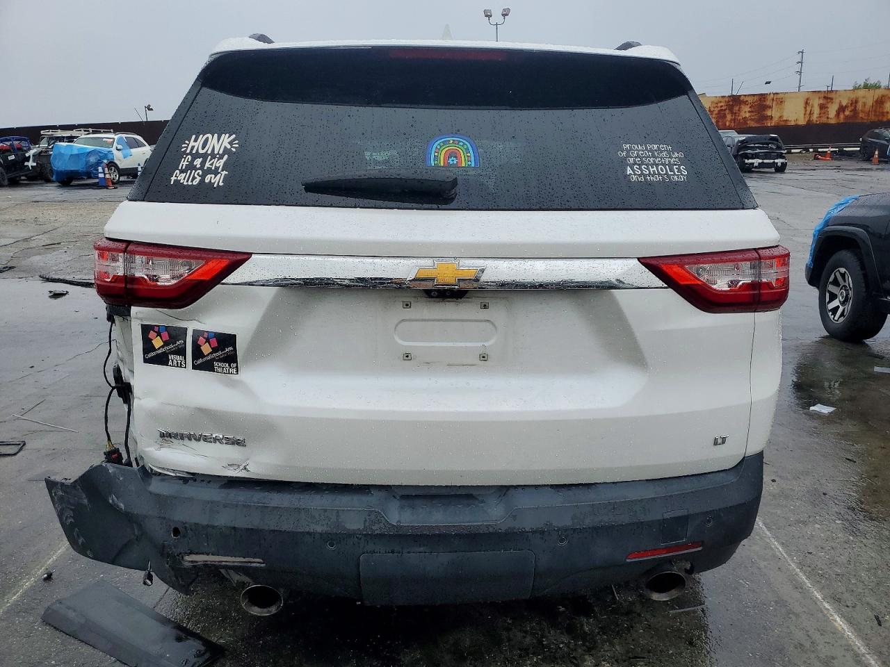 2020 CHEVROLET TRAVERSE LT photo 6