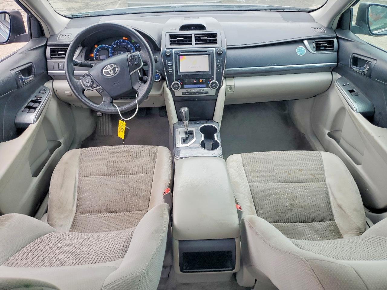 2013 TOYOTA CAMRY HYBRID photo 15