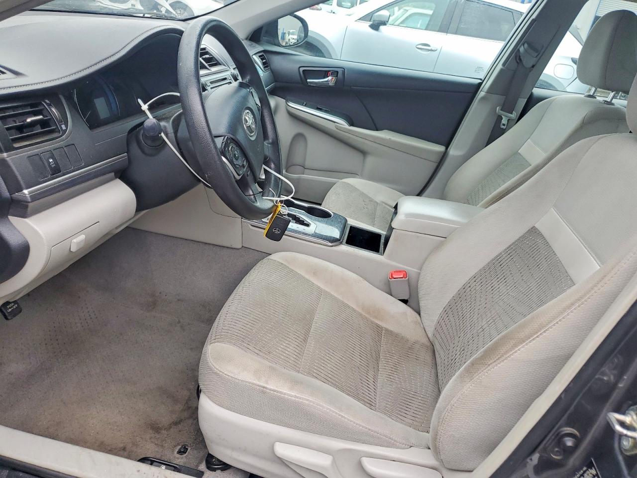 2013 TOYOTA CAMRY HYBRID photo 13