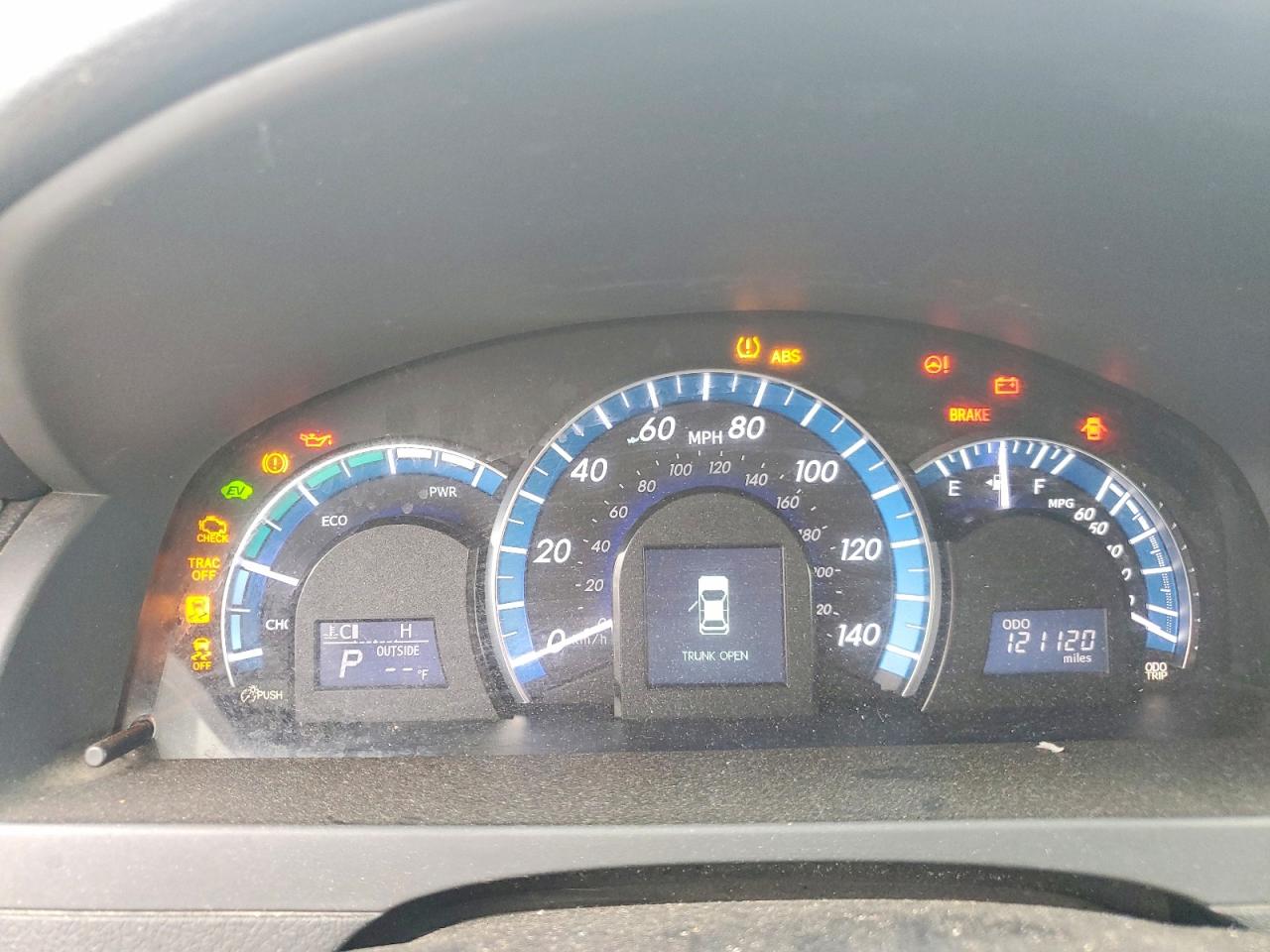 2013 TOYOTA CAMRY HYBRID photo 17